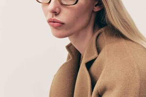 De nieuwe KHAITE x Oliver Peoples-collectie